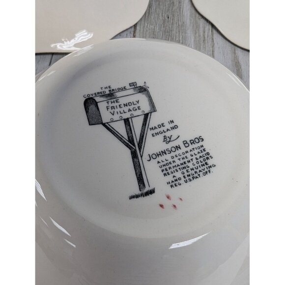 Vintage Johnson Brothers Friendly Village Set of 4 Rimmed Soup Bowls 6" - Picture 7 of 7